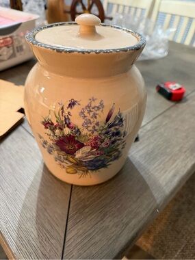 Vintage Home & Garden party Ceramic Floral Kitchen Canister